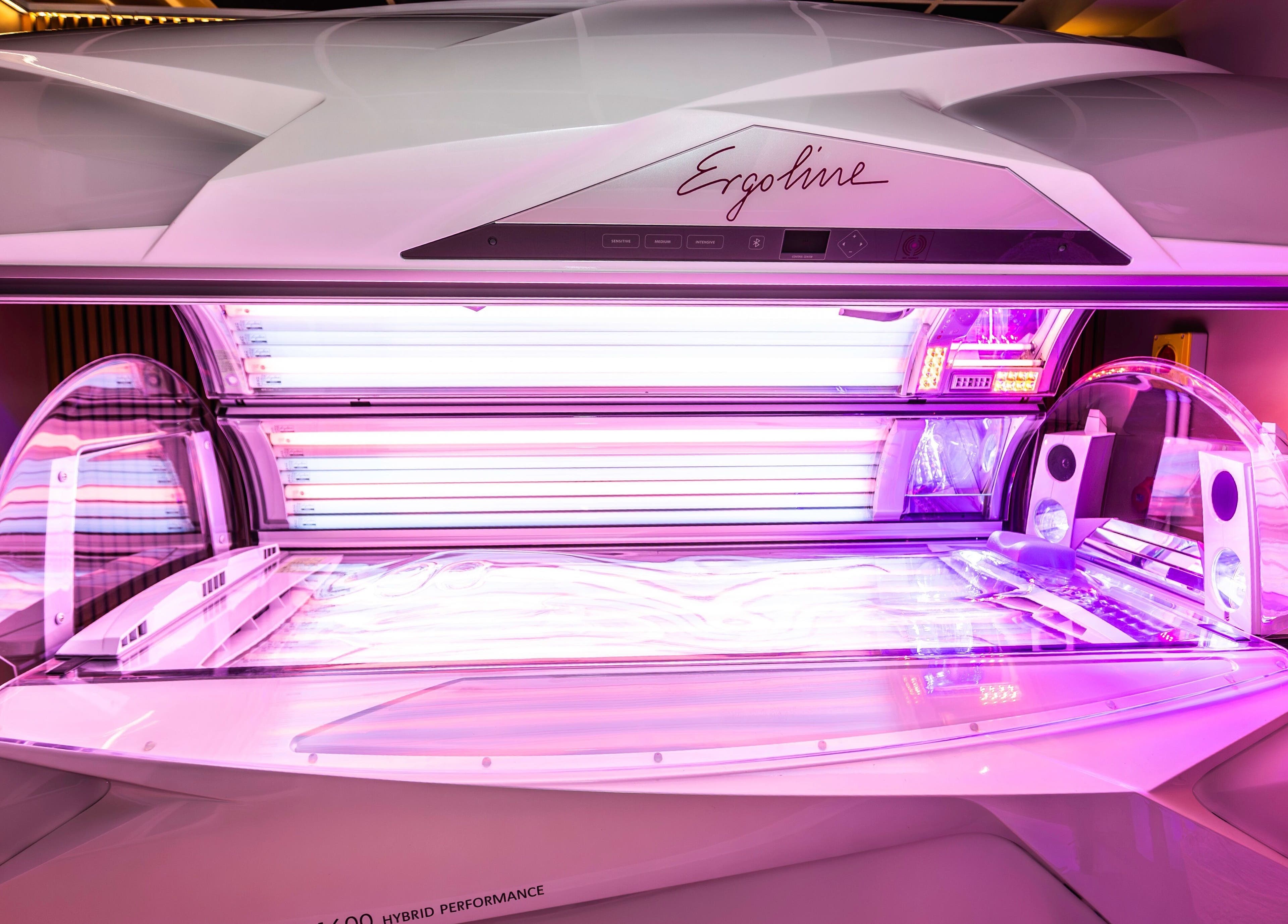 Deluxe tanning bed at Glow Club in Skegness, GB, offering premium sunbed services and wellness experience.