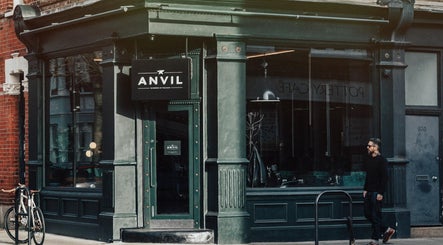 Anvil Barbers imagem 3