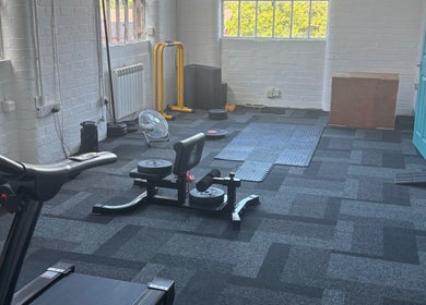 Bruprofitness Sports massage gym space in Nottingham, England, GB with equipment and bright windows.