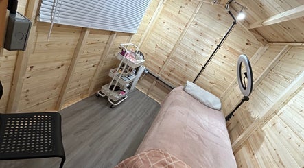 Get Lashed with Ab
