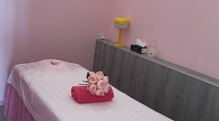 18 Massage Shop Bild 3