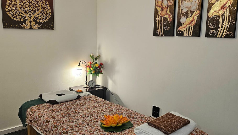 Gold Leaf Thai Massage – obraz 1
