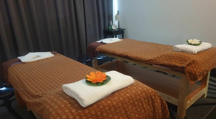 Gold Leaf Thai Massage – obraz 2