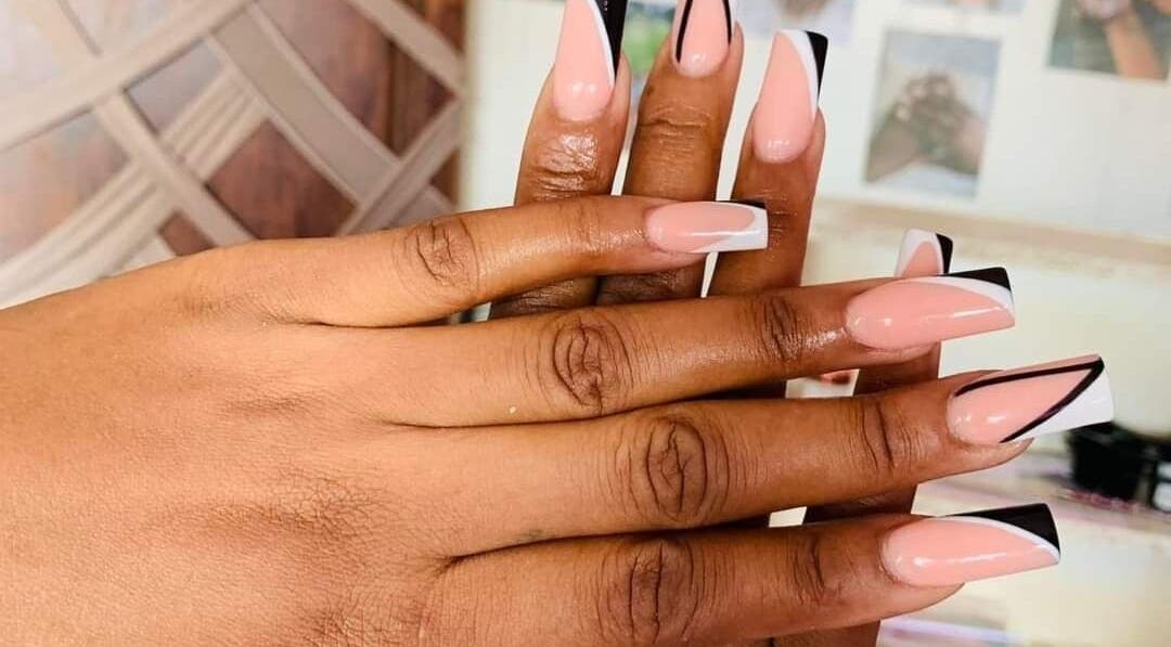Stylish pink and black nails at Nenebeauty bar, Centurion, Gauteng, ZA.