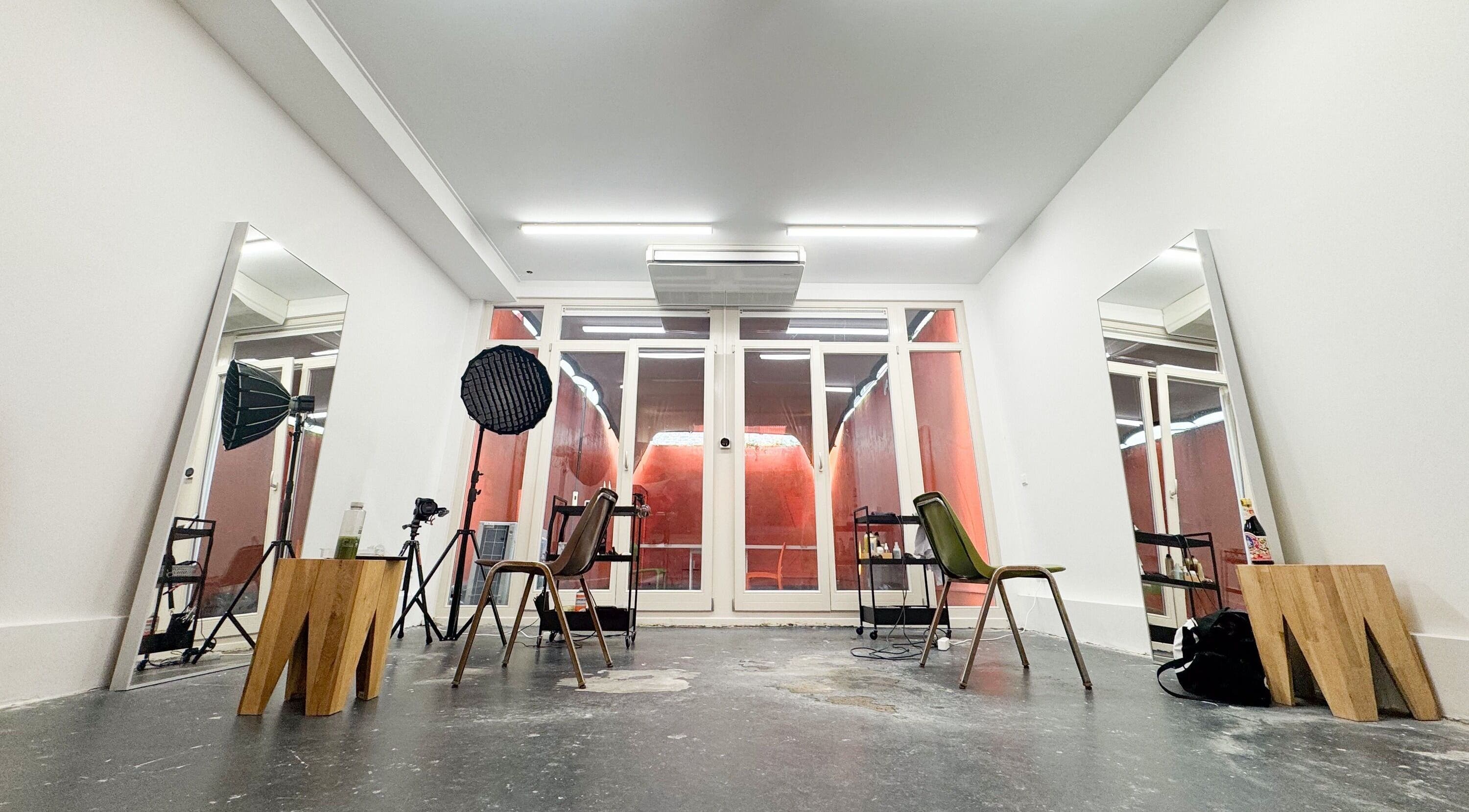 Modern salon studio at Fairfax Amsterdam offering beauty services in Amsterdam, Noord-Holland, NL.