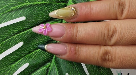 Maya Nails image 3