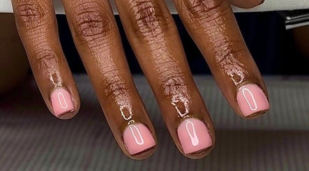 Lanna Nailed It | Shelburne Nails & Waxing, bilde 2
