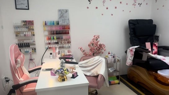 Lismynails Salon & Spa
