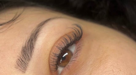 Charli Louise Beauty obrázek 2