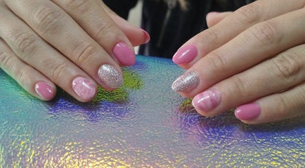 Pasionaria Nails image 2