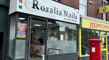 RosaliaNails image 3