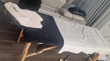 Entirety Massage (Mobile) image 3
