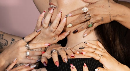 Decorative nail art and rings showcased by Gel By Jayde at Melbourne, Victoria, AU.