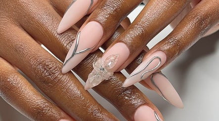 Tnl Beauty image 2