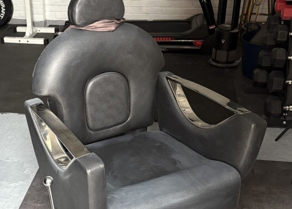 Barber chair at Cliffthebarber.com (Runcton), Runcton, England, GB.