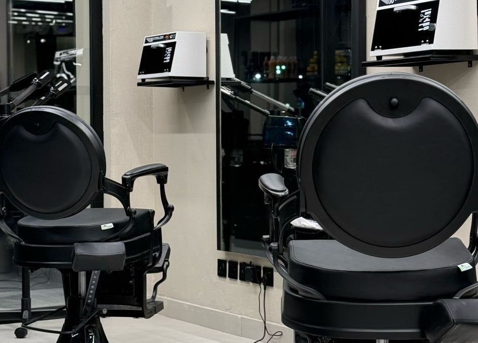 Modern salon chairs at Edge 90 - حافه ٩٠ المنار, Riyadh, Riyadh Province, SA.