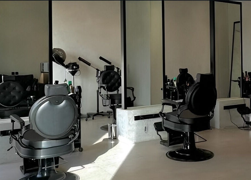 Modern salon with styling chairs at Edge 90 - حافه ٩٠ التعاون in Riyadh, Riyadh Province, SA.