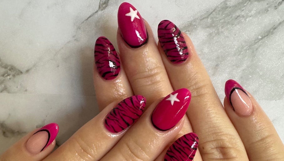 Nailz by GG, bilde 1