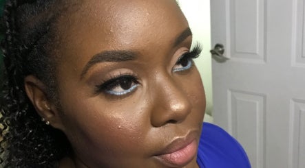 Queen’s Glam