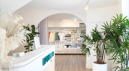 Si Beauty Sydney reception area with natural decor in Balgowlah, New South Wales, AU.