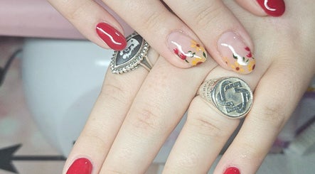 GG's Nail Art imej 2