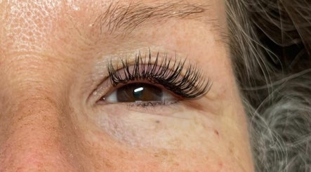 Minnie-Ella’s Lashes, bild 3