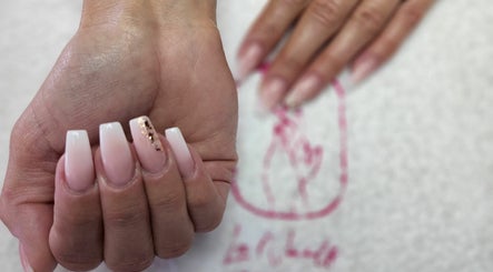 Lu-Nails & Beauty Salon image 2