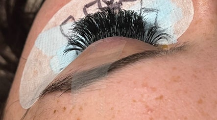 The Lash Parlour LDN image 3