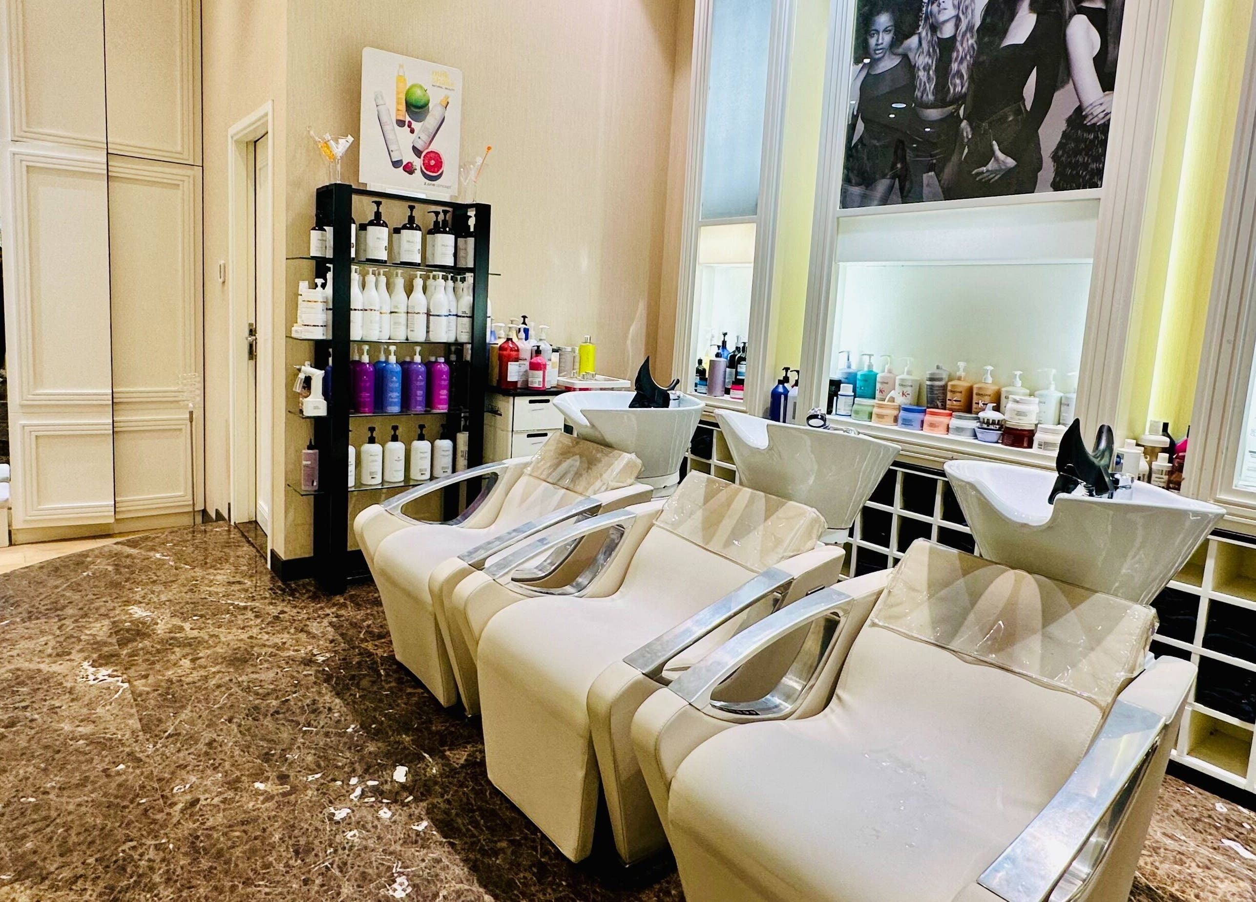 Luxurious wash stations at Belle Femme Hair & Nail Lounge - Bay Square, Dubai, Dubai, AE, ready for clients.