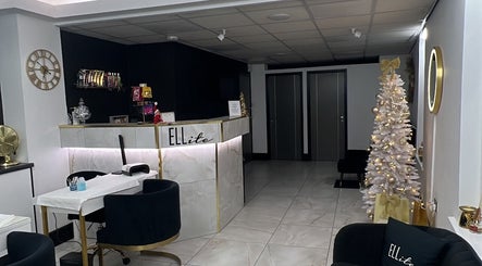 Elegant reception area at Ellite Tanning Aesthetics & Beauty Bar in Sheffield, England, GB, featuring chic decor.