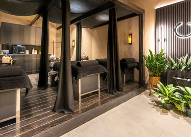 Tranquil treatment room at Aura Head Spa | Montclair in Montclair, New Jersey, US featuring cozy massage tables.