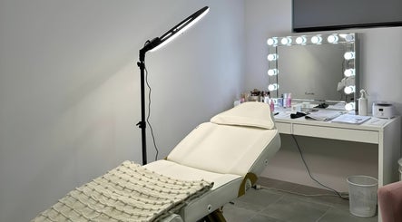 Brookes Beauty Lounge