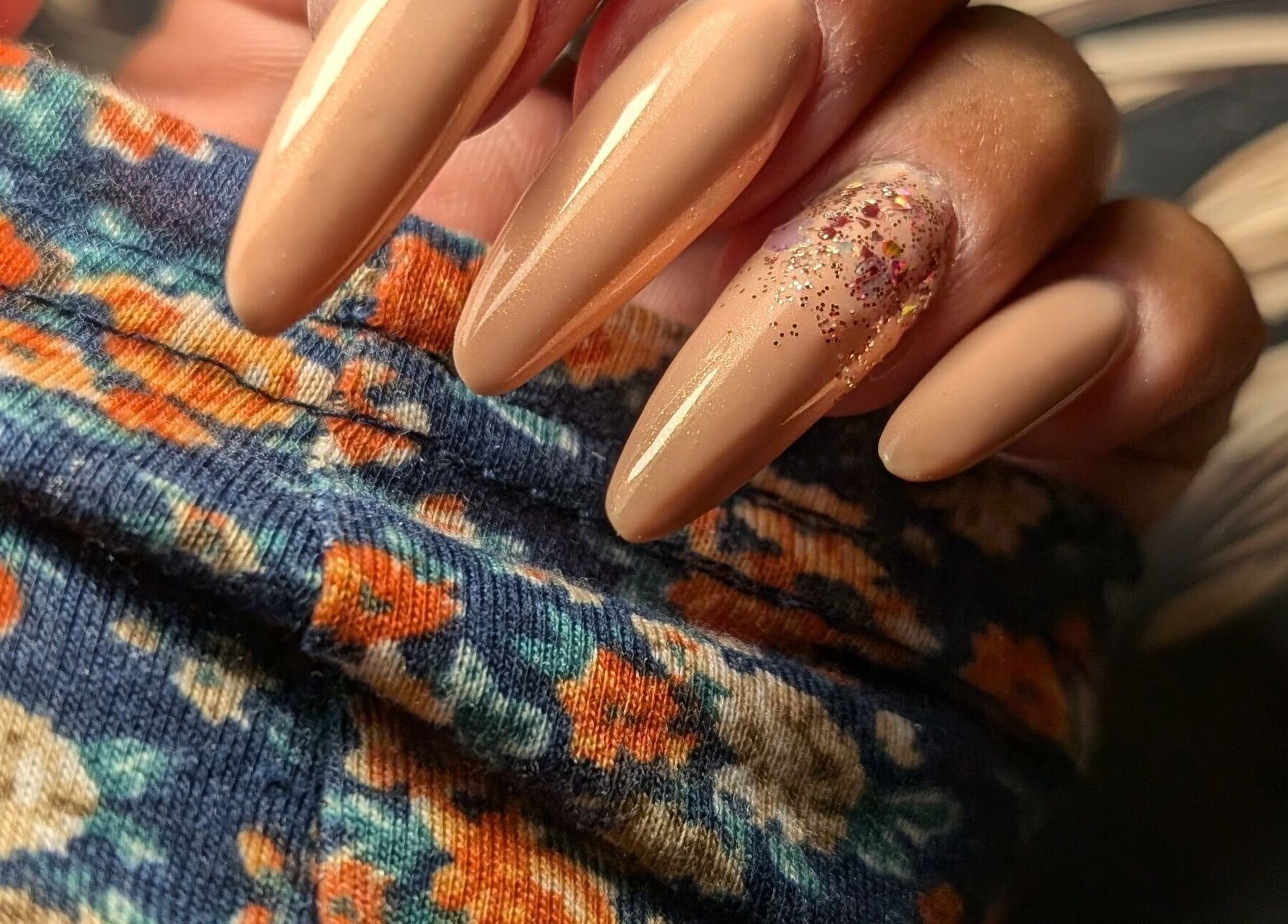 Dettagli unghie eleganti presso Daiana Beauty Studio, Aviano, Friuli Venezia Giulia, IT.