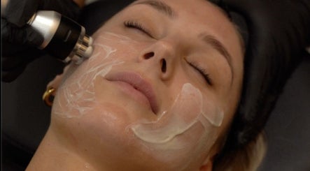 Relaxing facial treatment at Regen Skin, Melbourne, Victoria, AU with advanced skincare techniques.