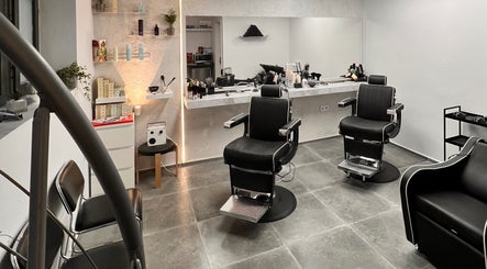 S I K Y ‘s modern szépségszalon Budapest, Magyar, HU - elegáns berendezés.