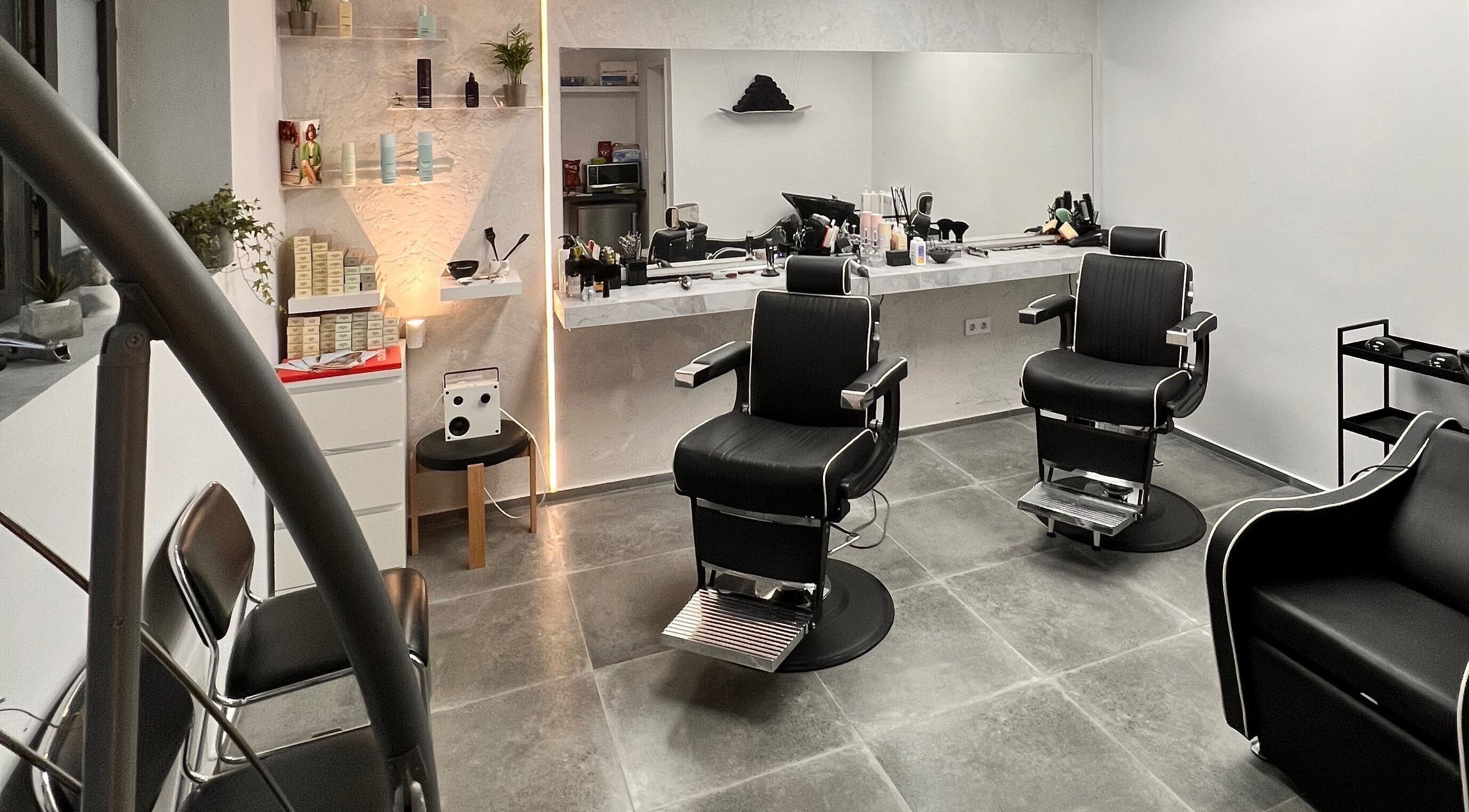 S I K Y ‘s modern szépségszalon Budapest, Magyar, HU - elegáns berendezés.