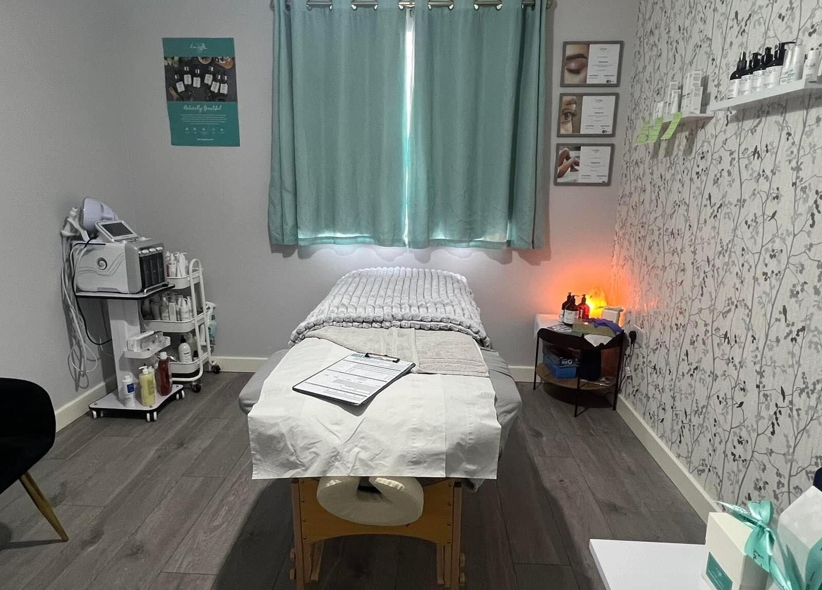 Cozy beauty room at YG Beauty, Middlesbrough, GB with massage table and soothing decor.