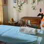 Holistic Massage and Facial for Women