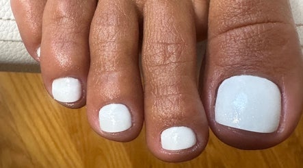 Nail Top Lab image 3