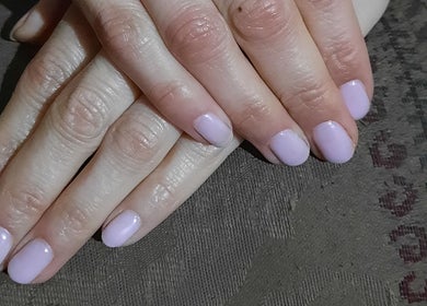 Hermosas uñas pintadas en color pastel en Purple Paw Nails, Santiago, Región Metropolitana, CL.