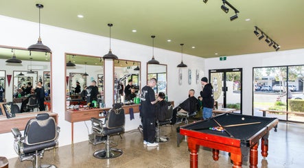 Immagine 2, Nine Lives Barbershop