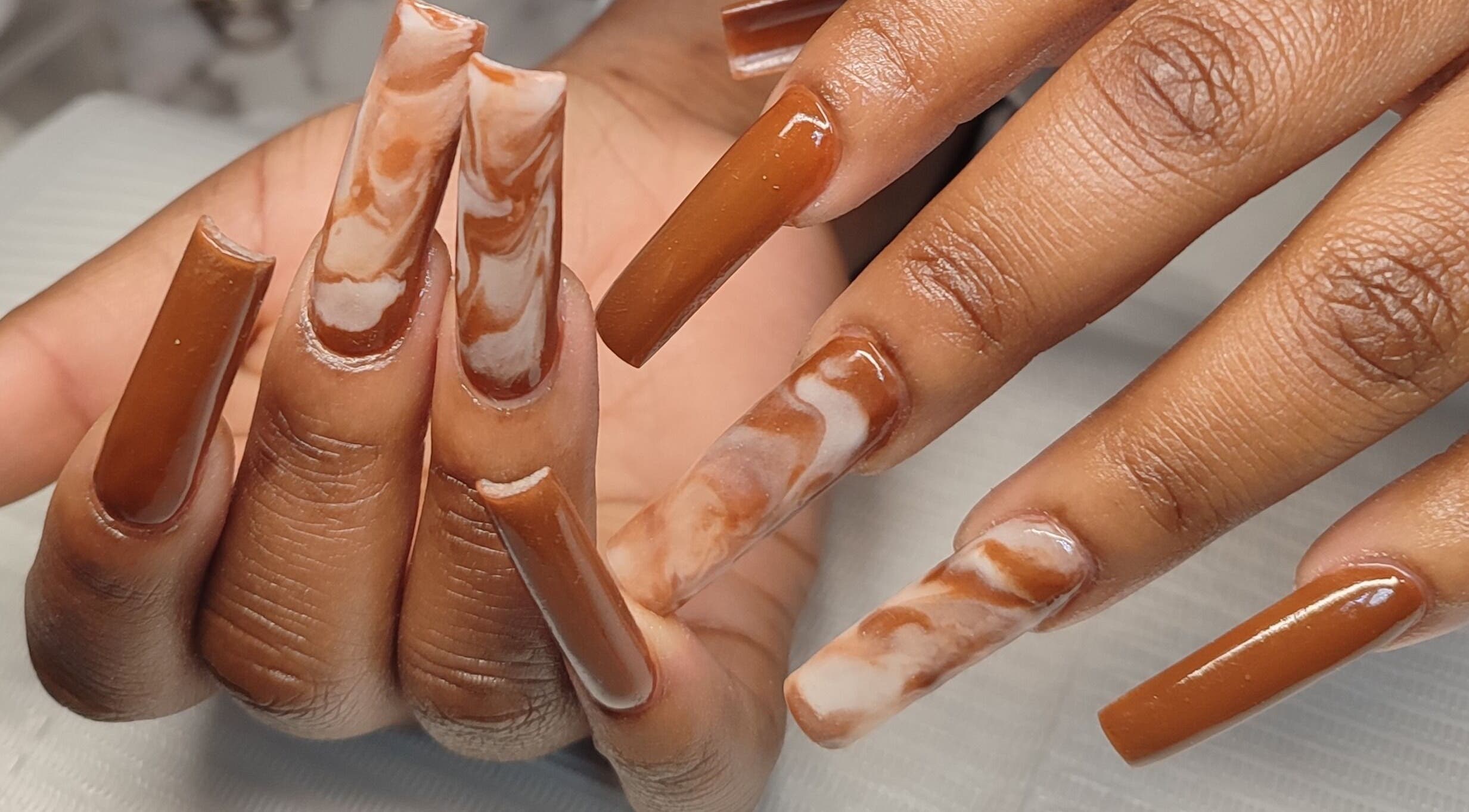 Stunning earthy marble nails at Tiamkupinails Woodstock, Cape Town, Western Cape, ZA.