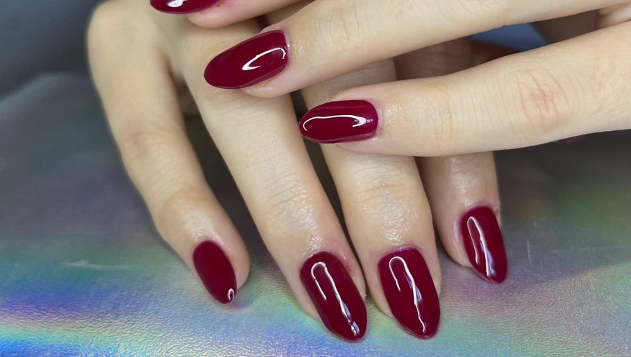 Nails_valur image 1