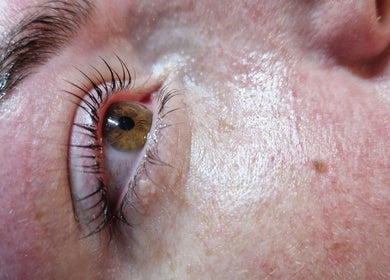 Close-up of an eye highlighting natural lashes at Jennie's Gels & Beauty, Pencoed, Wales, GB.