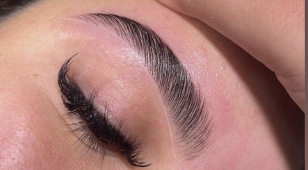 Cindy Acosta Beauty Brows