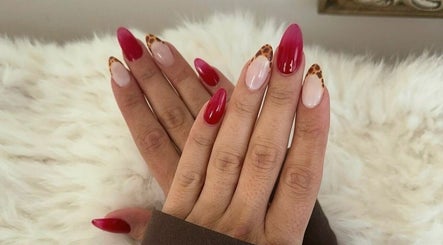 Εικόνα Cherry D’amour Nails 3