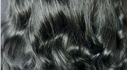 Revamp Hair and Beauty image 2