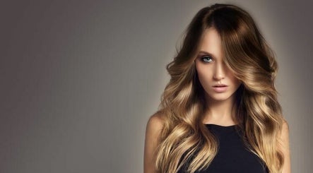 Revamp Hair and Beauty image 3