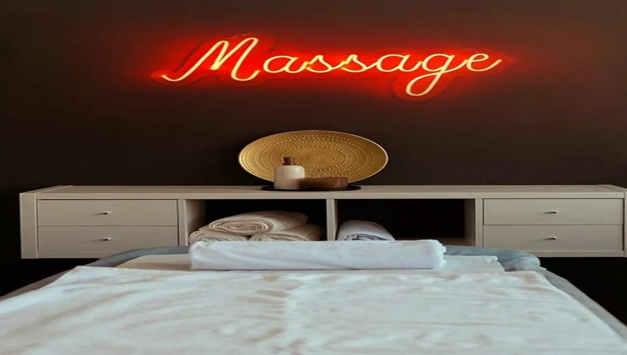 Unique Massage Spot 1paveikslėlis