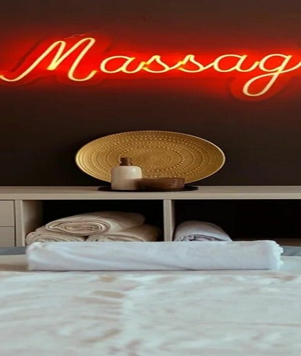 Unique Massage Spot imaginea 2